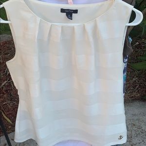 LNWT CREAM COLORED NAUTICA TOP